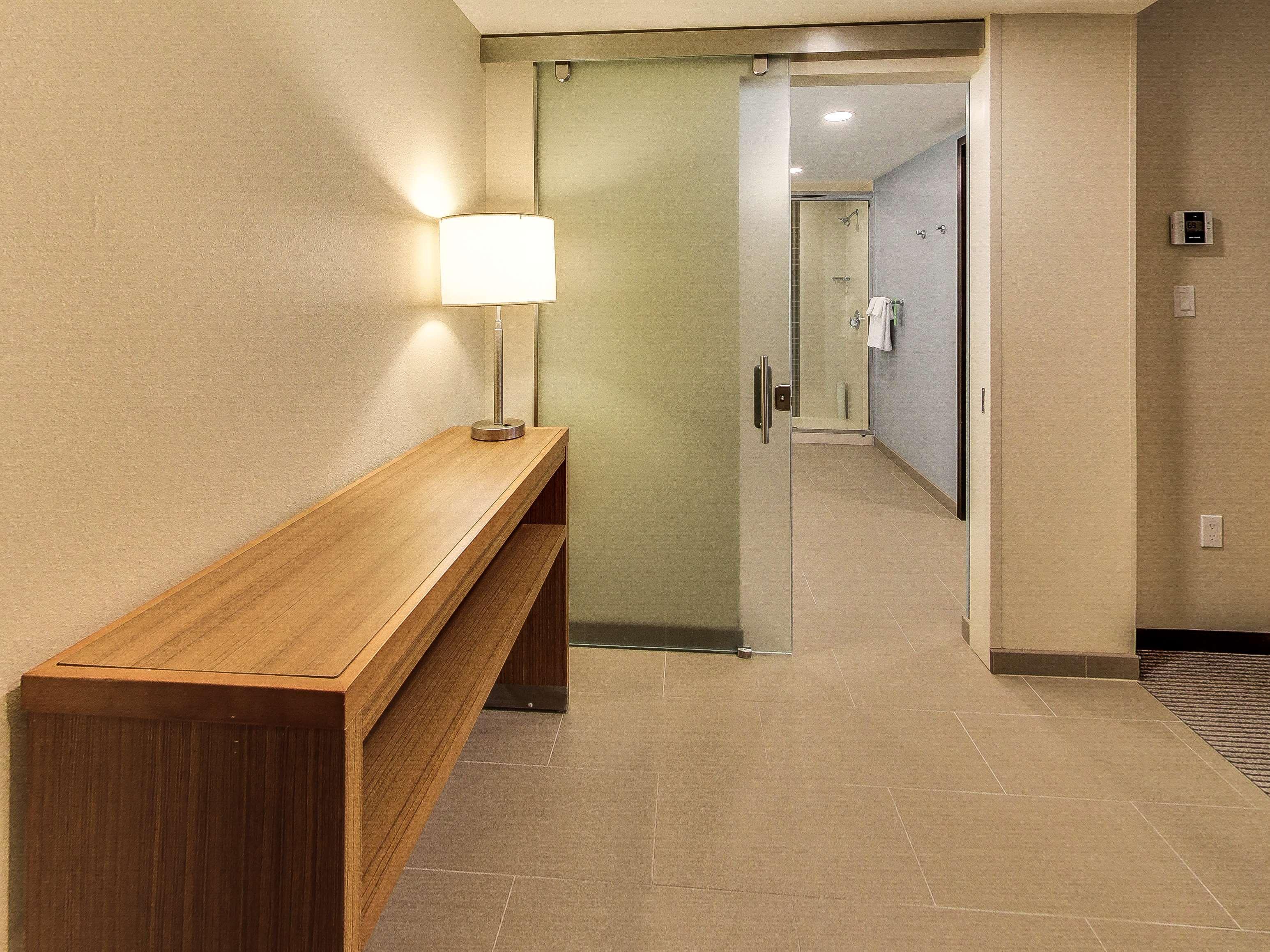 Hyatt Place Edmonton West Экстерьер фото