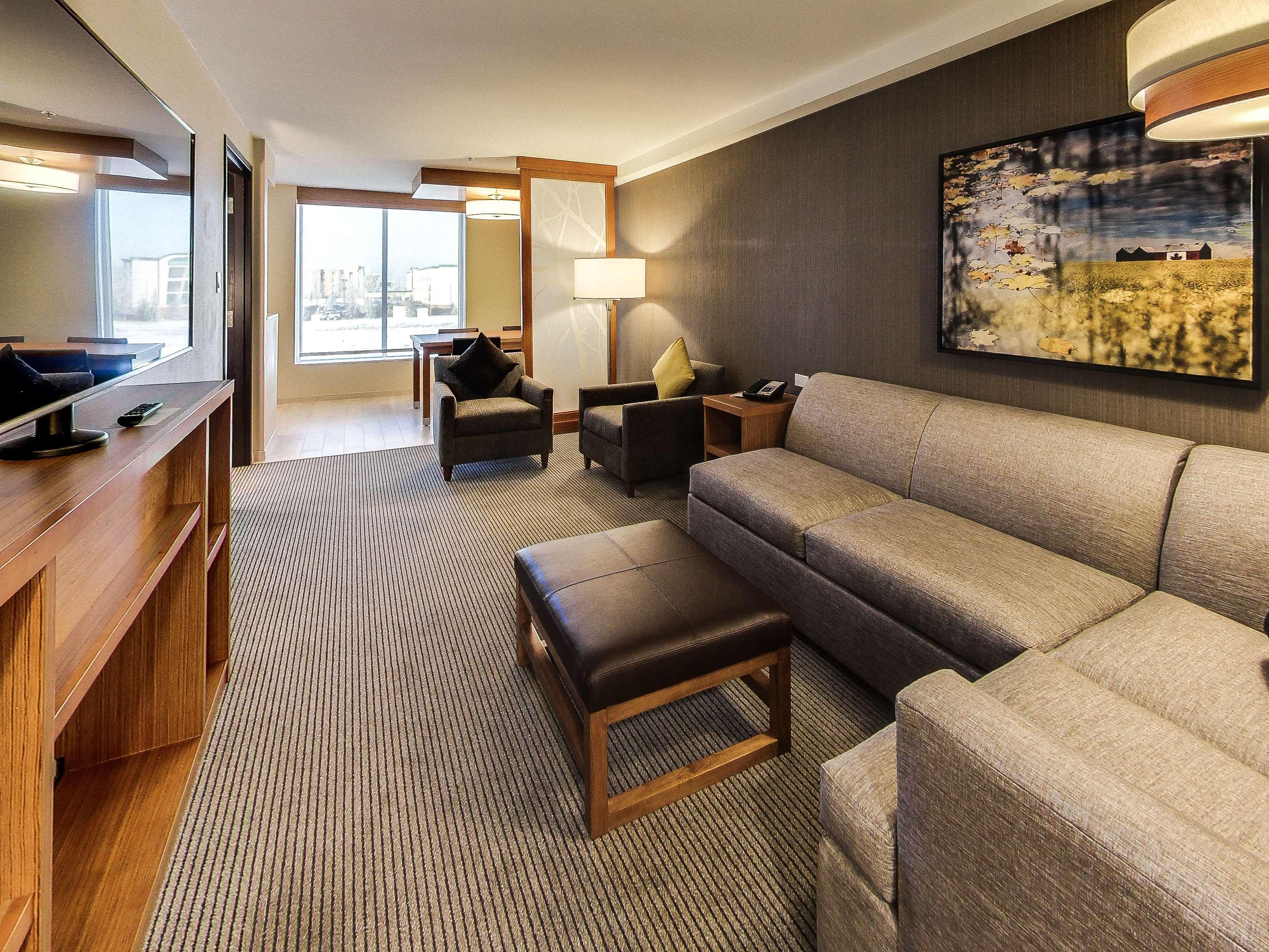 Hyatt Place Edmonton West Экстерьер фото
