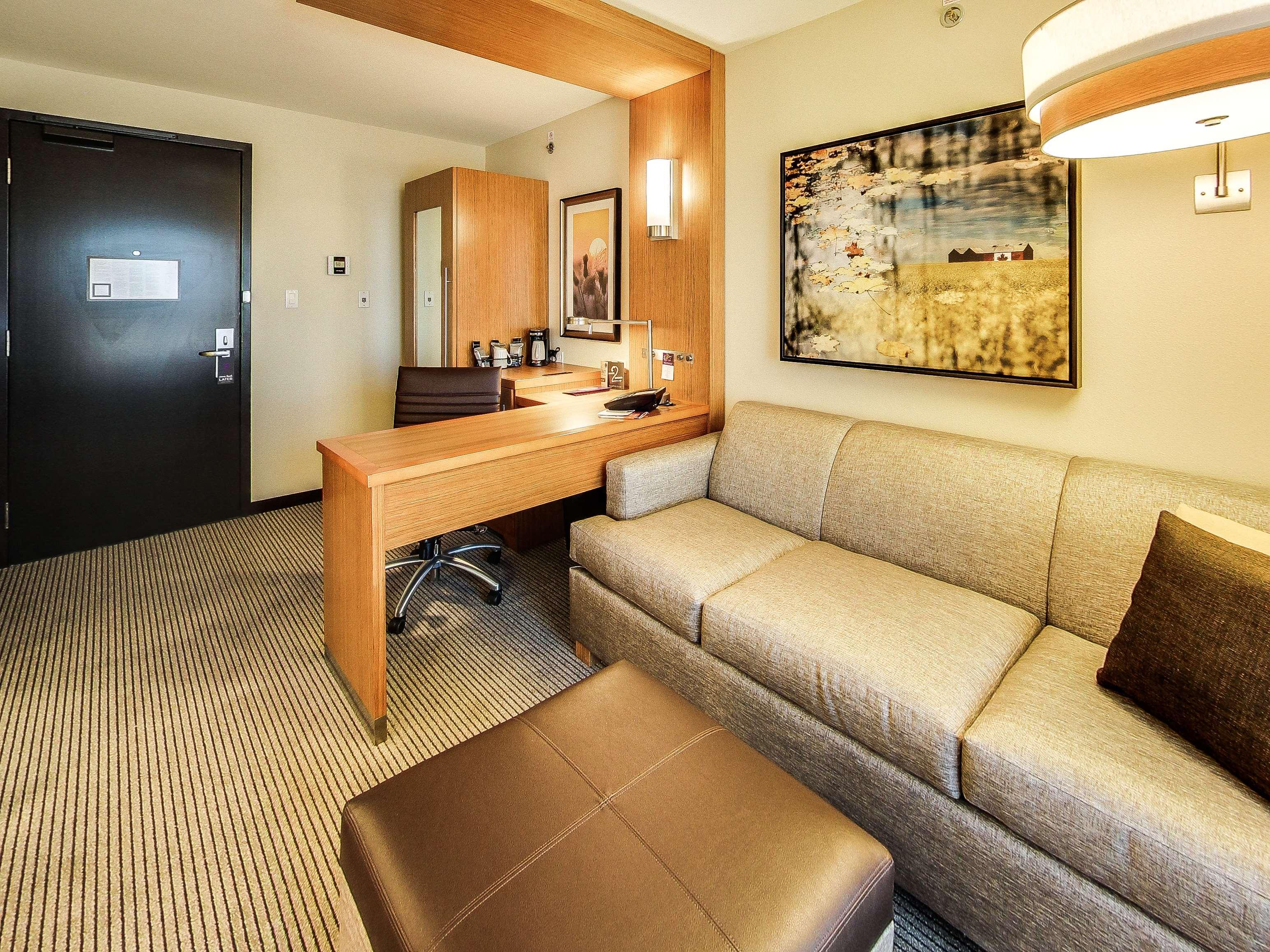 Hyatt Place Edmonton West Экстерьер фото